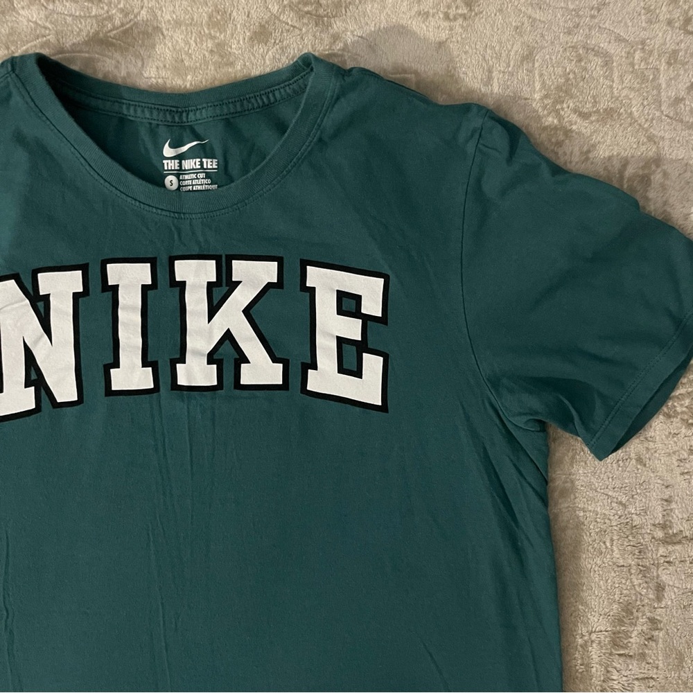The Nike Tee - Athetic Cut - Logo Tee Size Small - Picture 4 of 5